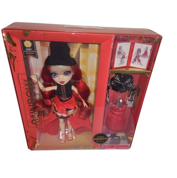 New Rainbow High Fantastic Fashion Ruby Anderson 11" Fashion Doll w/ Playset - Picture 2 of 4
